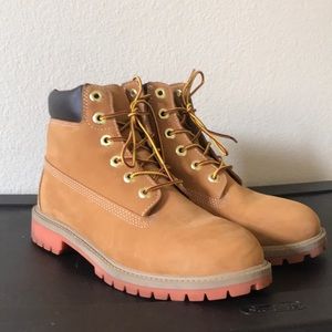 Timberlands SIZE 6 in men’s